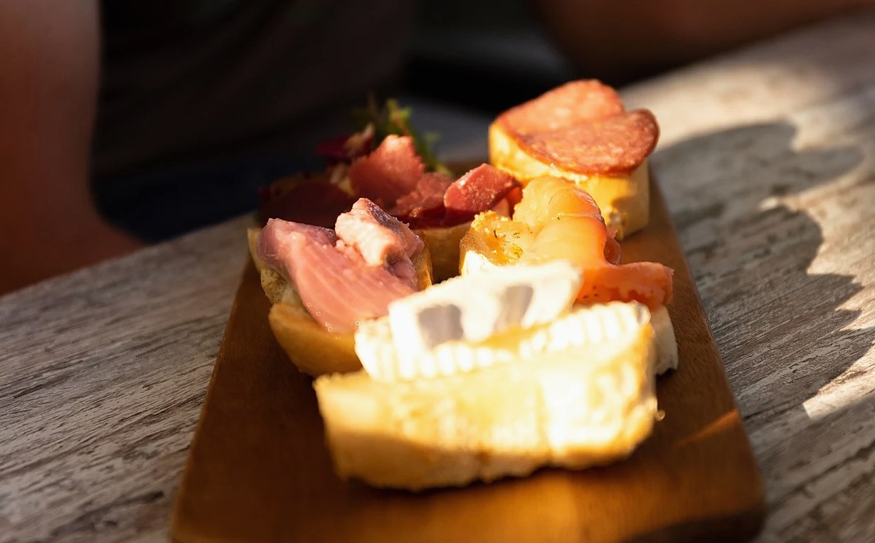 hors-d'œuvres, apéritif, entrée, manger, poisson, roulé, baguette, saumon, restaurant, frais, nature, fumé, saumon fumé,